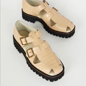 INTENTIONALLY BLANK Cream Sandals
